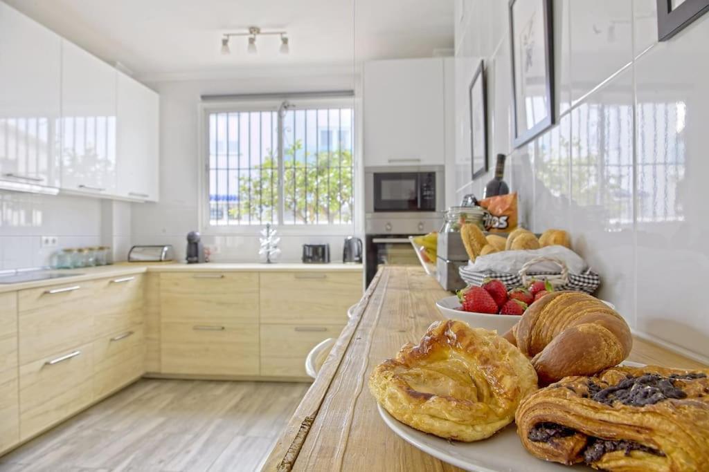 The Lemon Tree By The Sea Holiday home