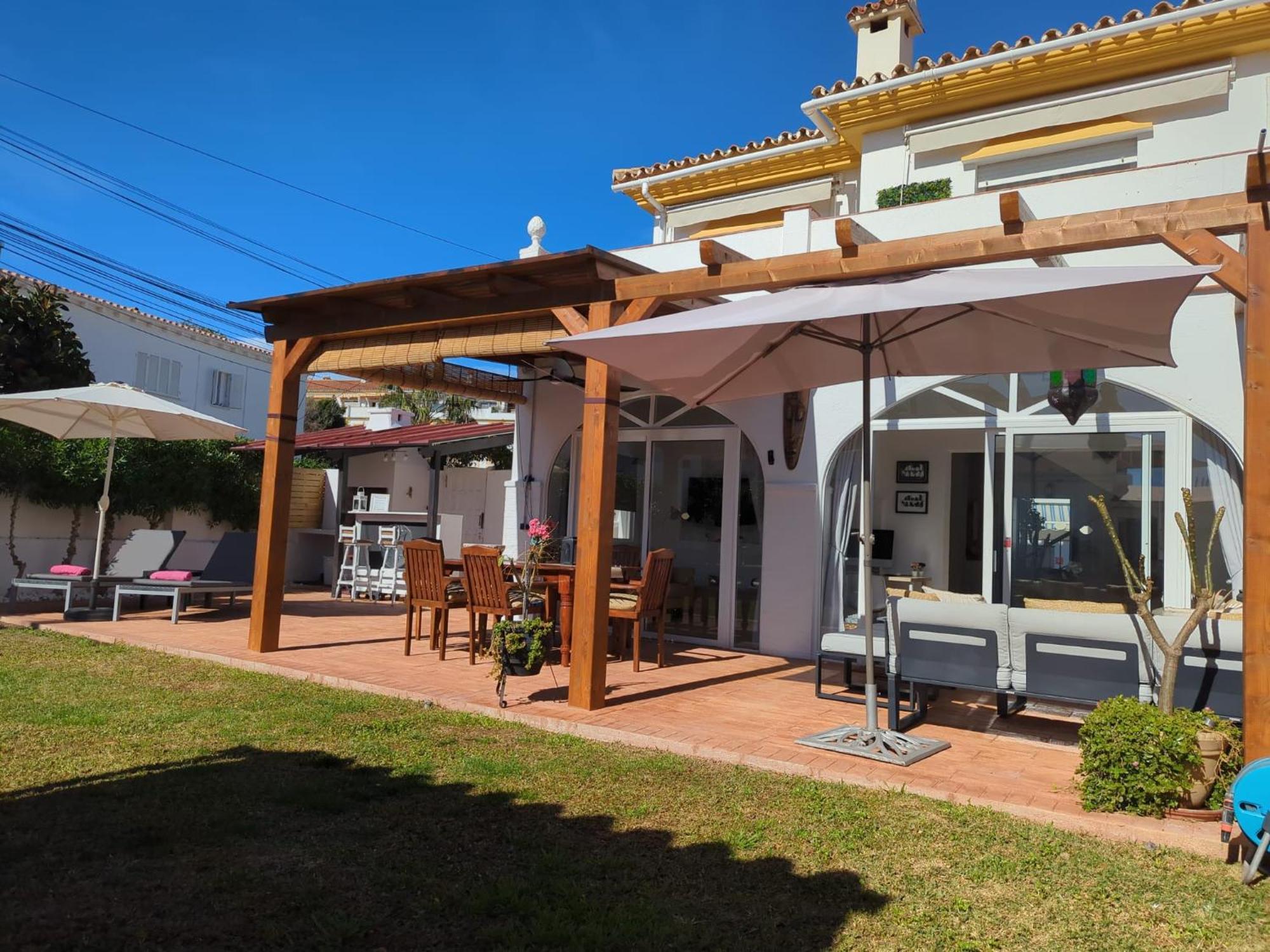 The Lemon Tree By The Sea Holiday home *
